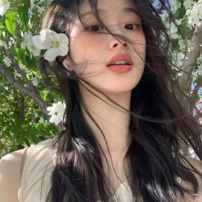 被抛弃后，我摊牌是商界女王